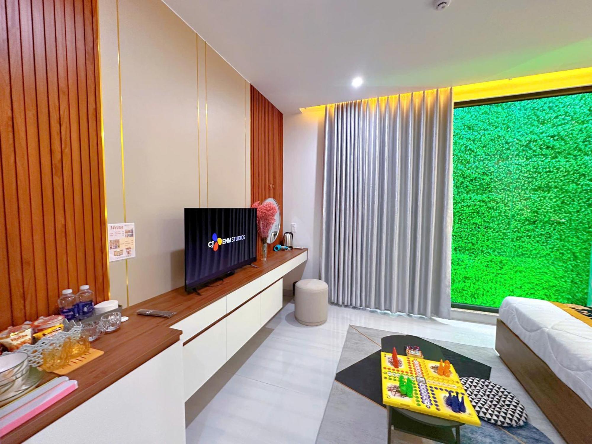 Hotel Khach San Thong Huong