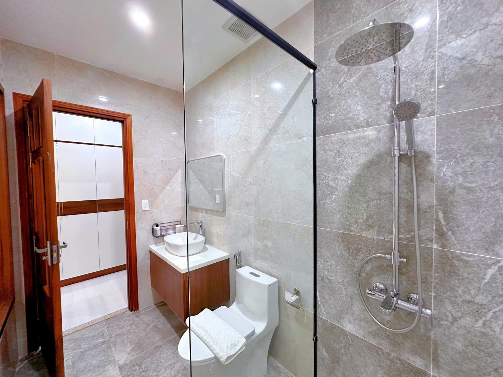 Khach San Thong Huong Hotel 3*
