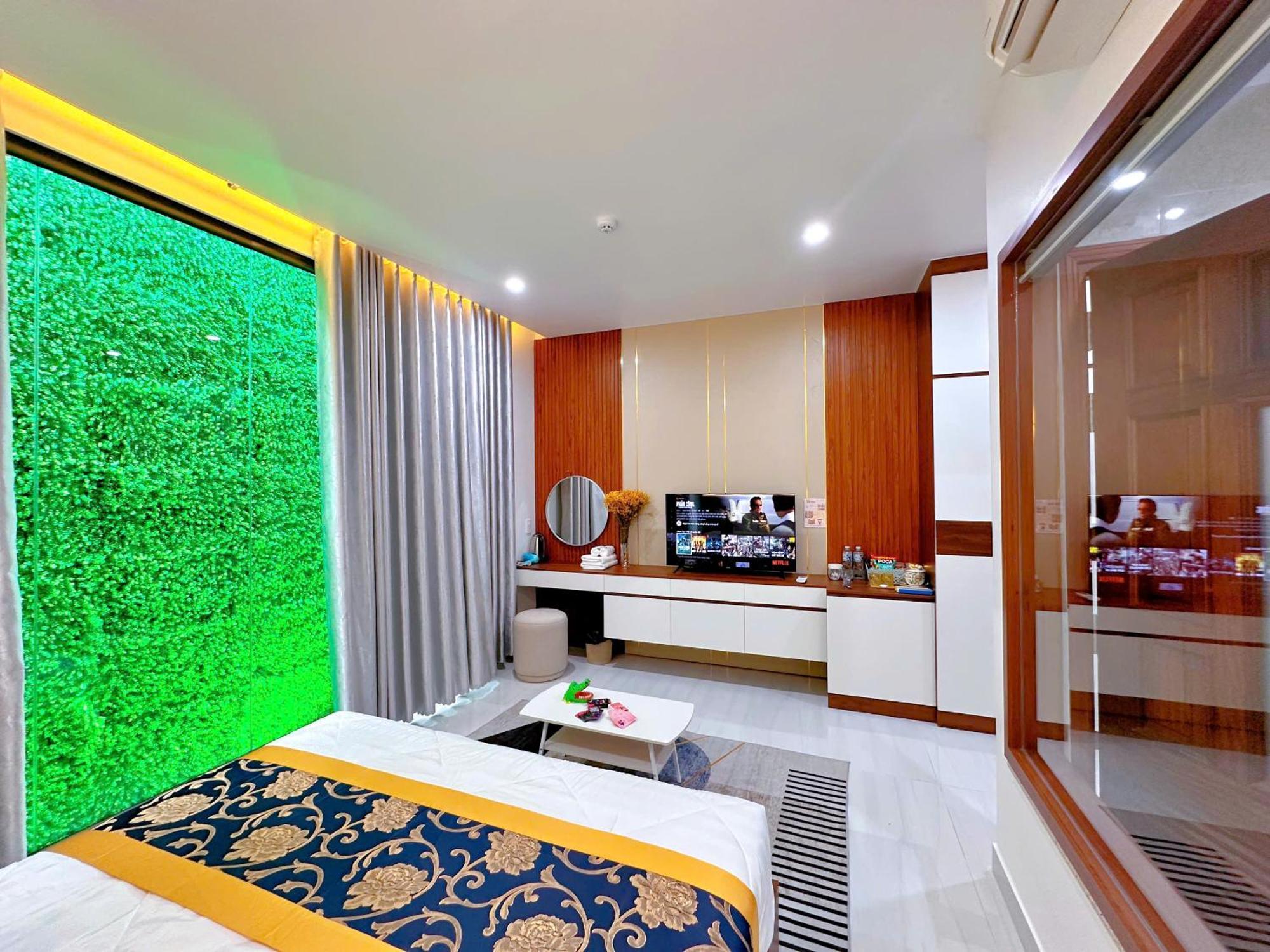 Khach San Thong Huong Hotel 3*