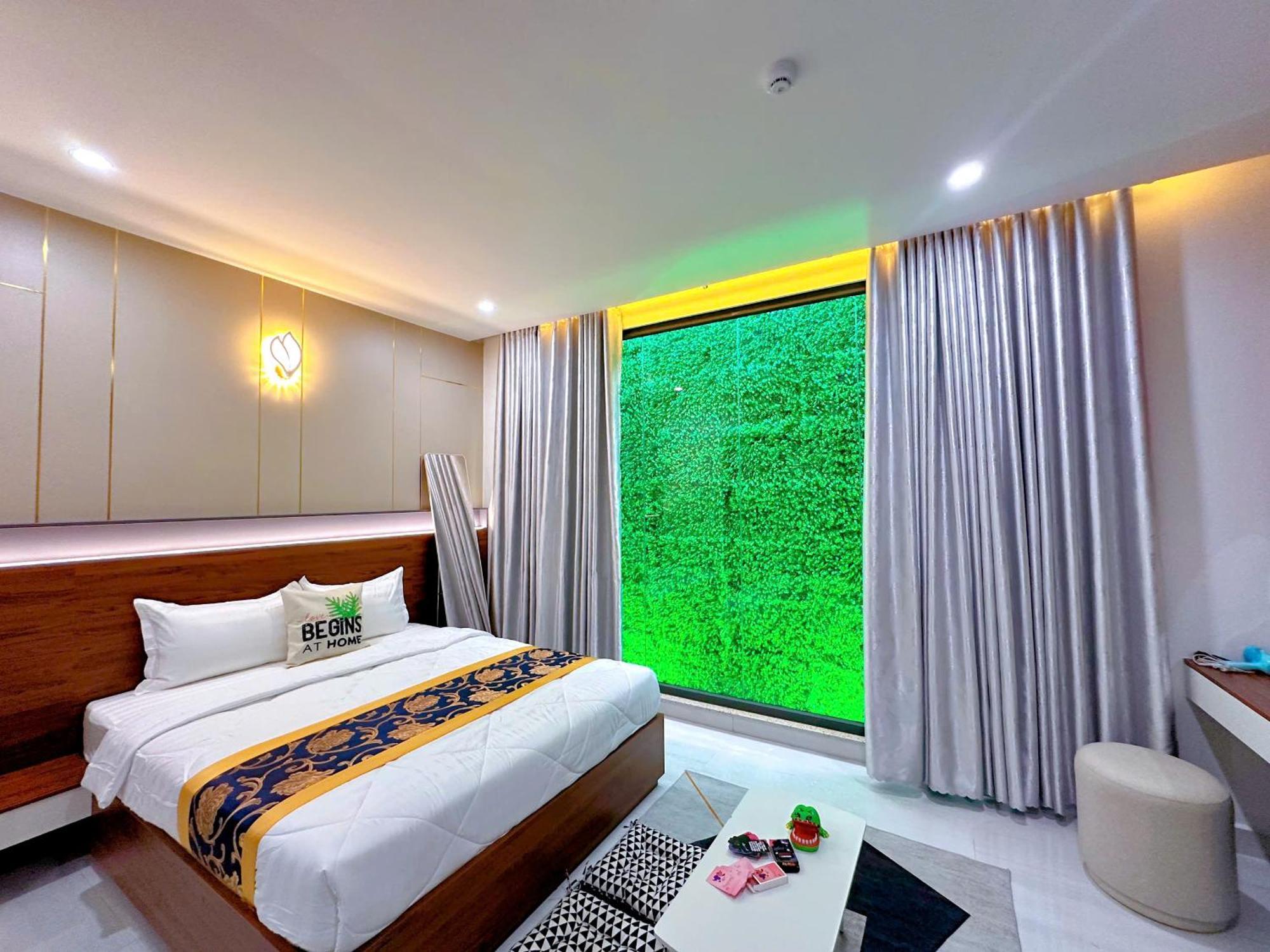 Khach San Thong Huong Ho Chi Minh City